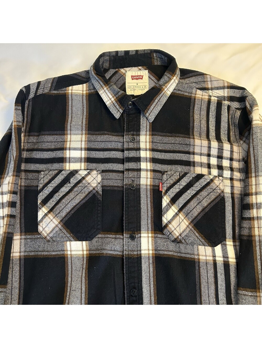 Levi’s Flannel Shirt Men’s‎ M Medium Plaid Black White Gray Brown 100% Cotton